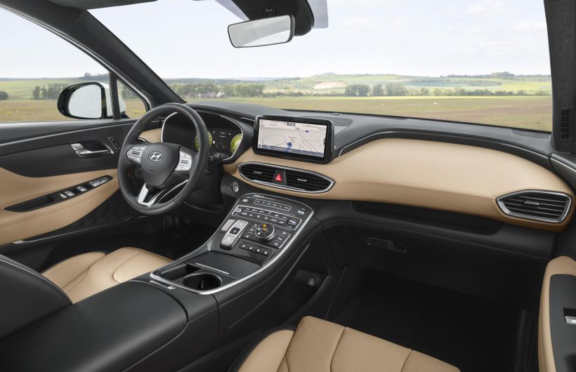 Hyundai Santa Fe interior front